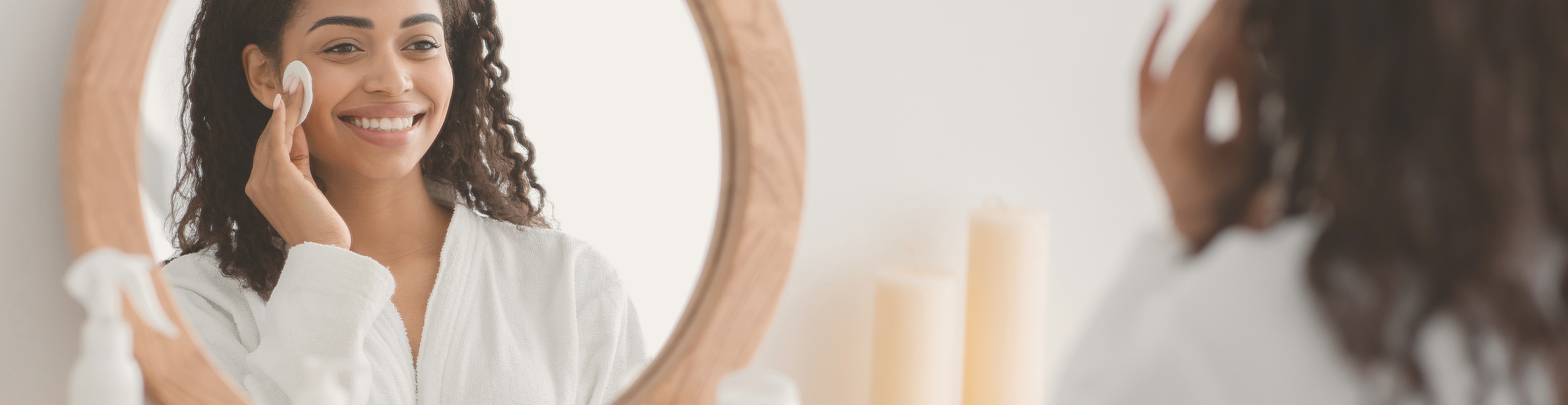 Learn how to create the right skincare routine for your skin type. We explain the steps you can take to simplify your skincare routine.